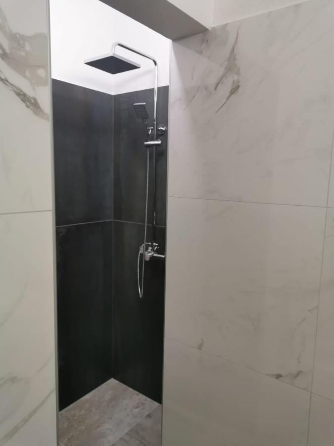 Apartments Marina โตรกีร์ ภายนอก รูปภาพ